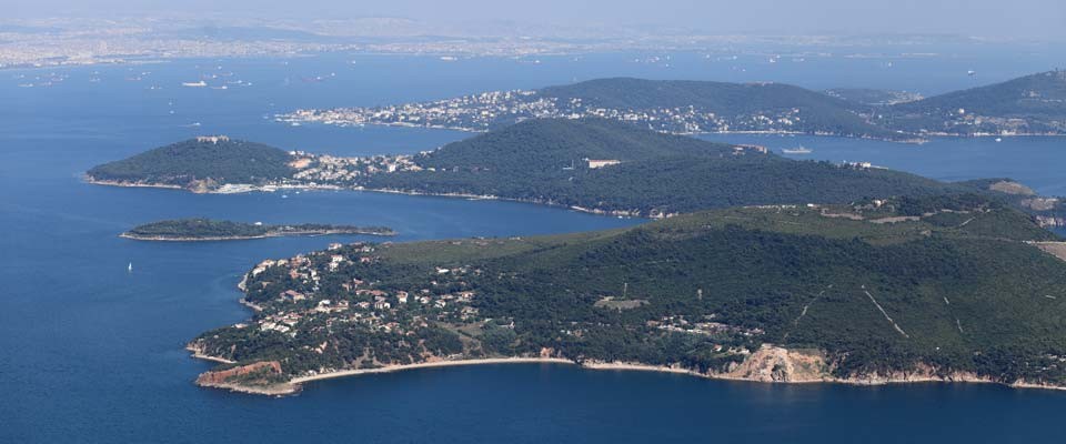 ShoresWhere to swim, how to reach to the shores, cleanness measures of the Marmara Sea?